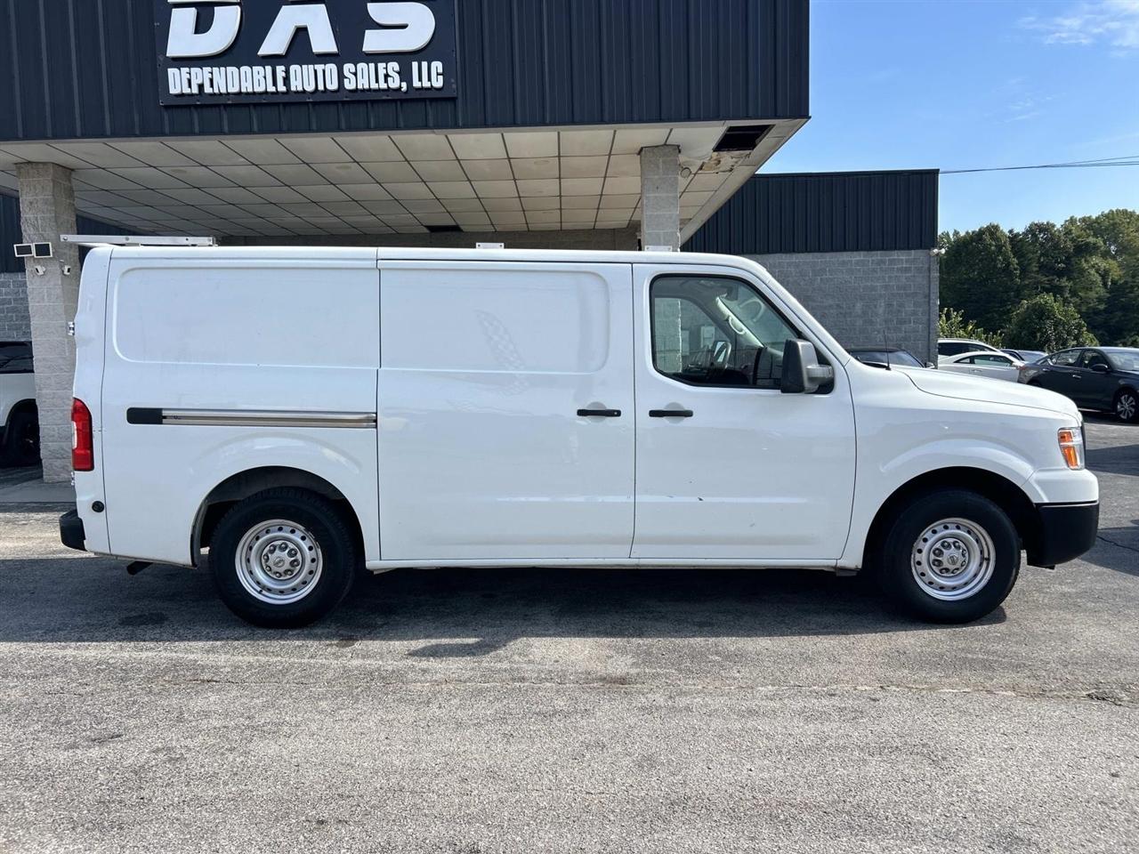 Nissan NV Cargo NV2500 HD Standard Roof V6 S 2018