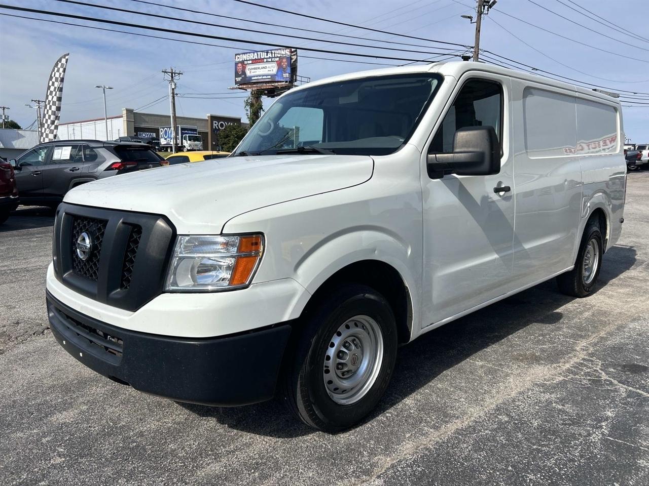 Nissan NV Cargo NV2500 HD Standard Roof V6 S 2018