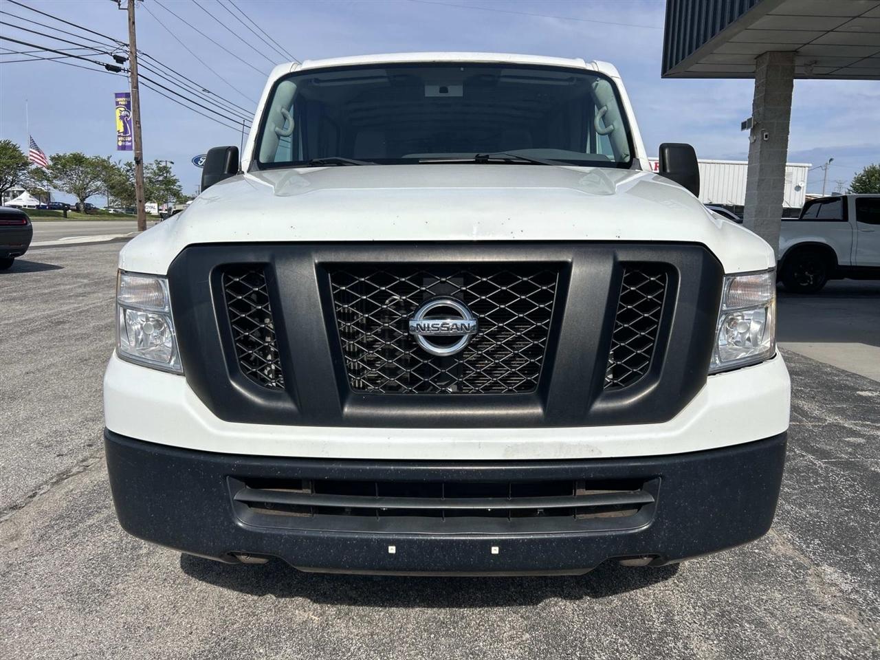 Nissan NV Cargo NV2500 HD Standard Roof V6 S 2018