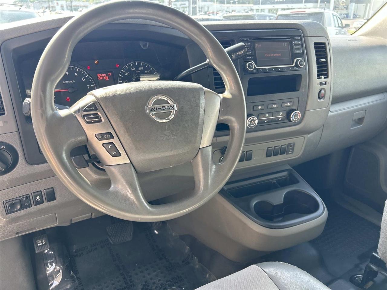 Nissan NV Cargo NV2500 HD Standard Roof V6 S 2018