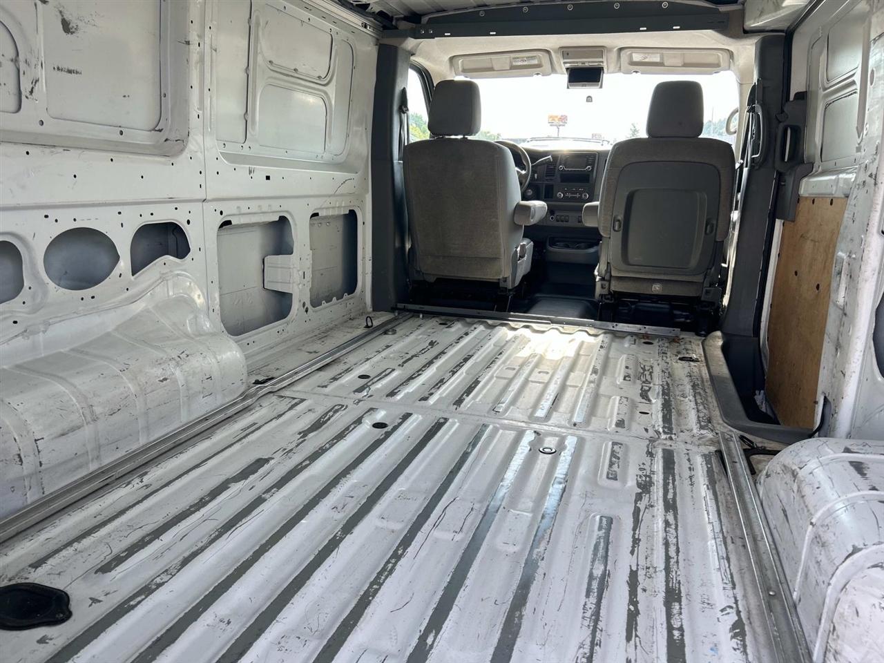 Nissan NV Cargo NV2500 HD Standard Roof V6 S 2018