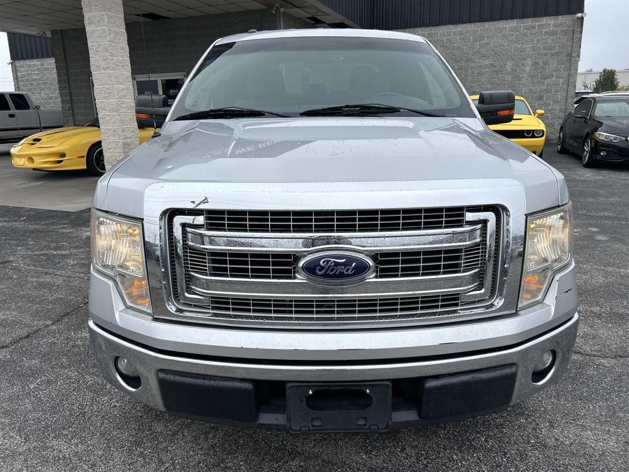 Ford F-150 photo 9