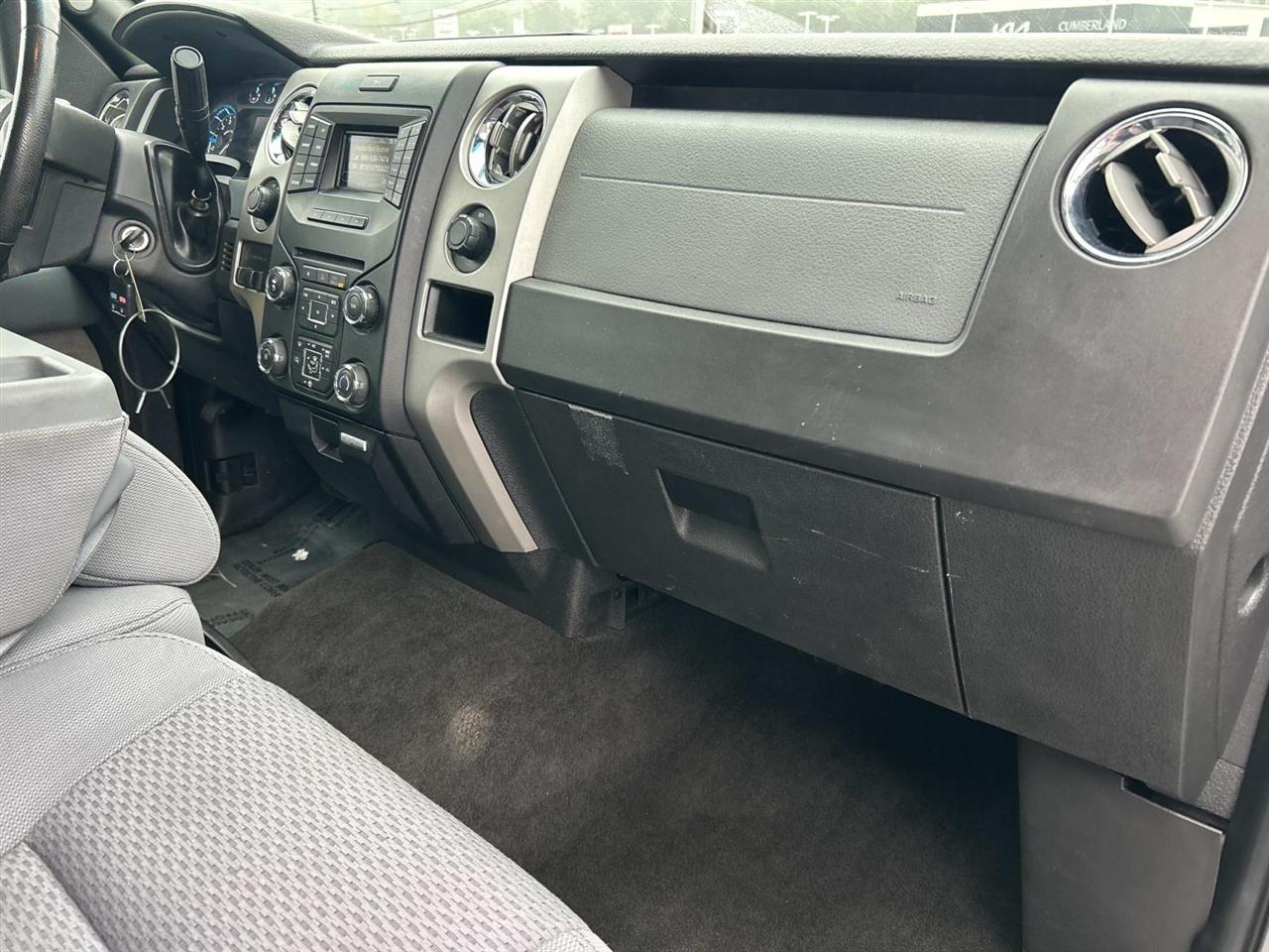 Ford F-150 photo 18