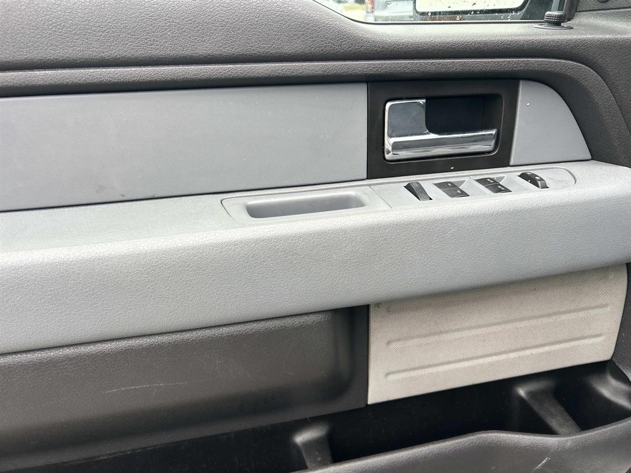 Ford F-150 photo 21