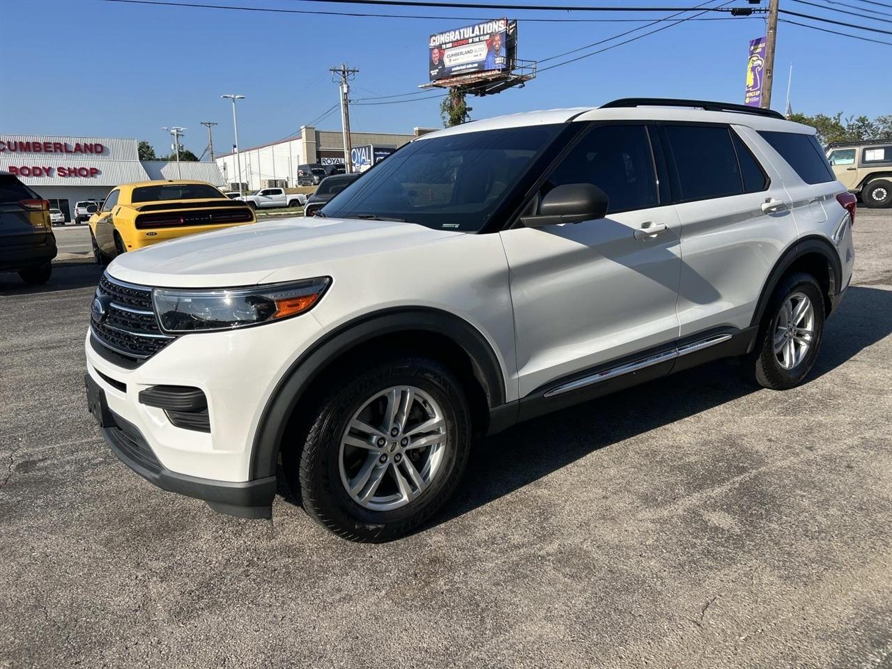 Ford Explorer photo 8