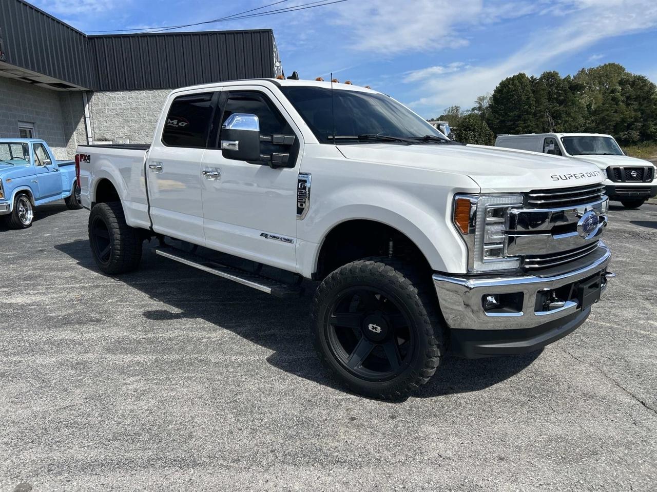 Ford F-250 photo 2