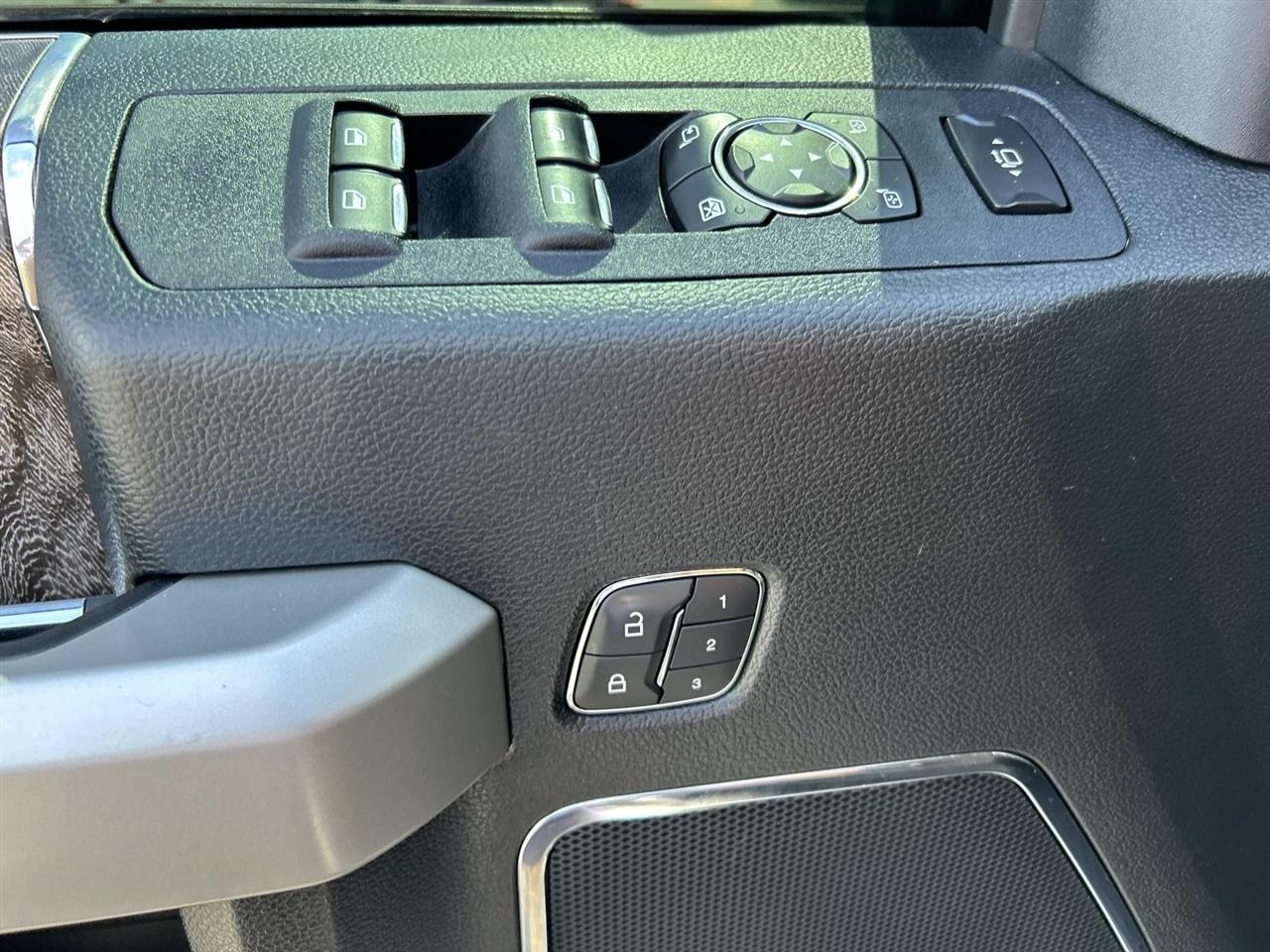 Ford F-250 photo 21