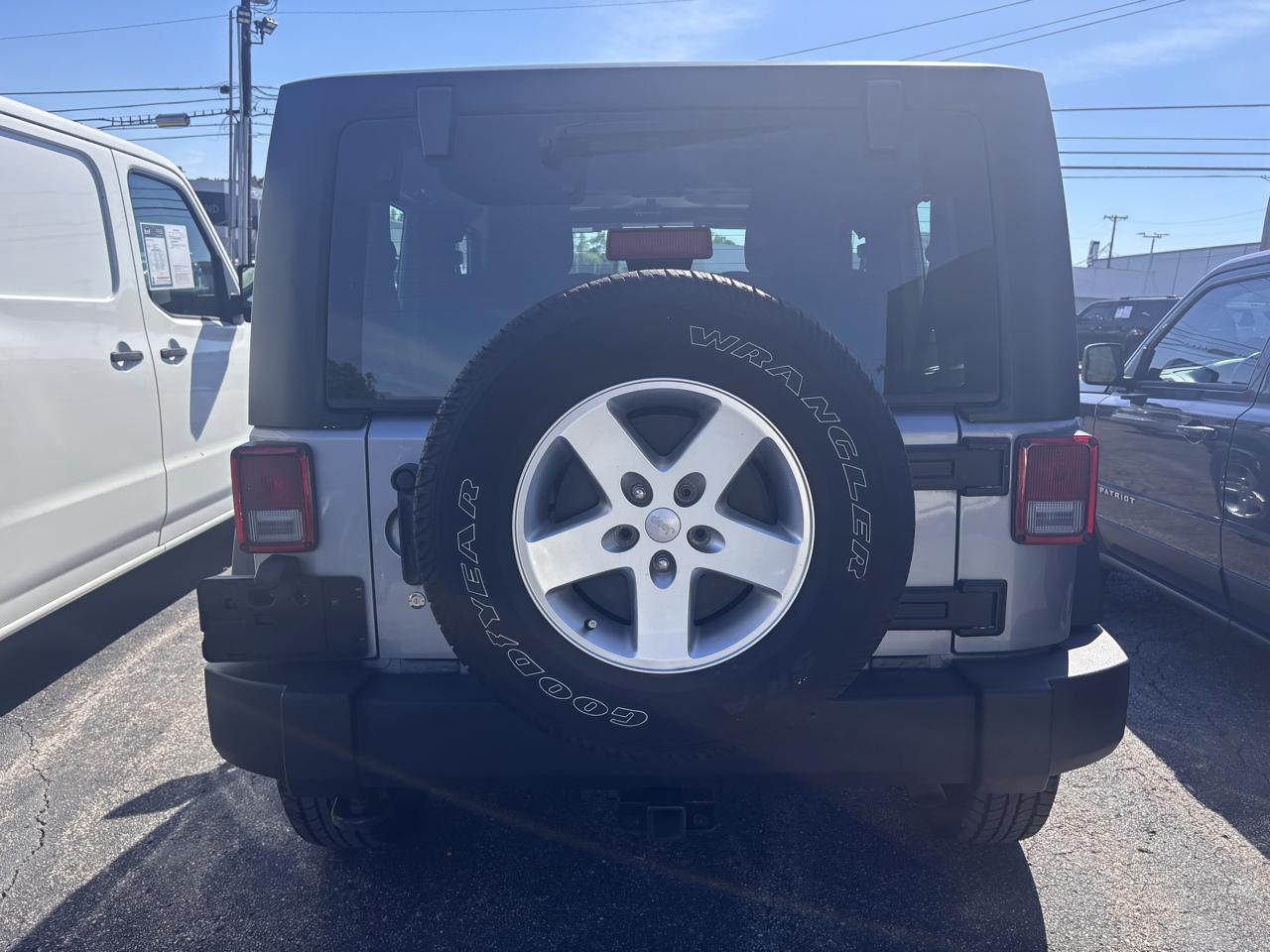 Jeep Wrangler 4WD 2dr Sport 2015
