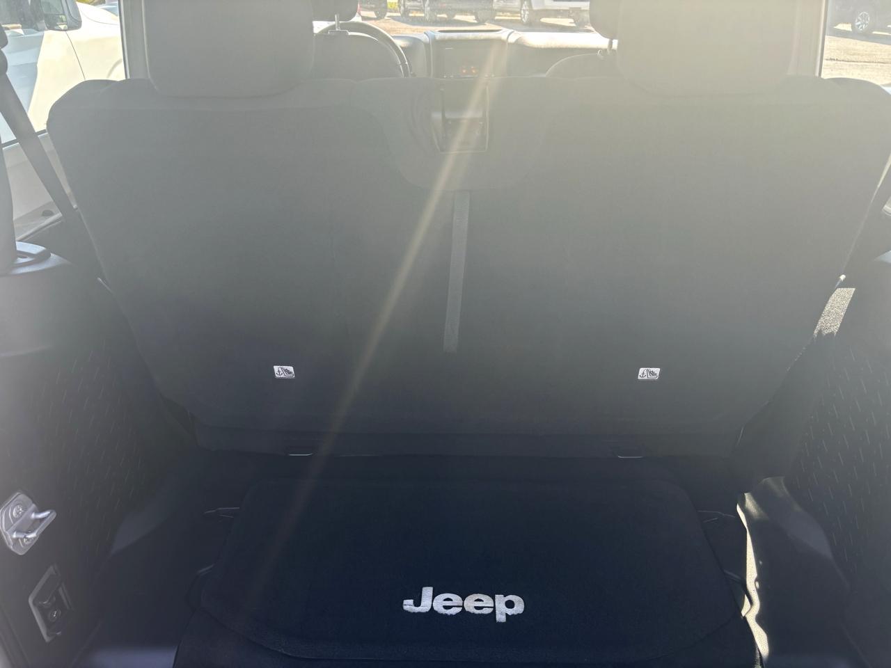 Jeep Wrangler 4WD 2dr Sport 2015