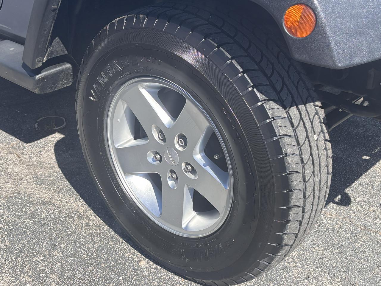 Jeep Wrangler 4WD 2dr Sport 2015