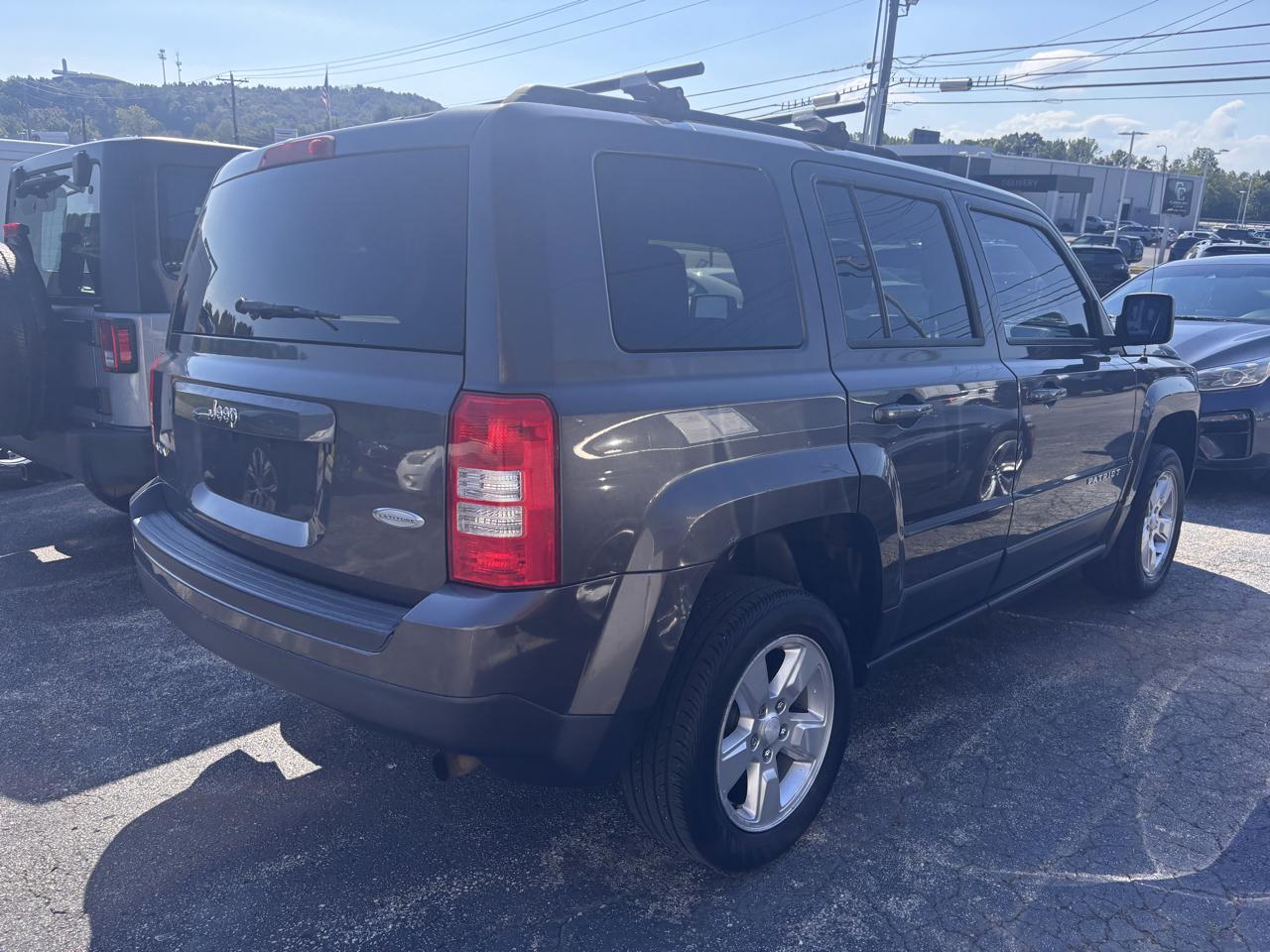 Jeep Patriot 4WD 4dr Latitude 2016