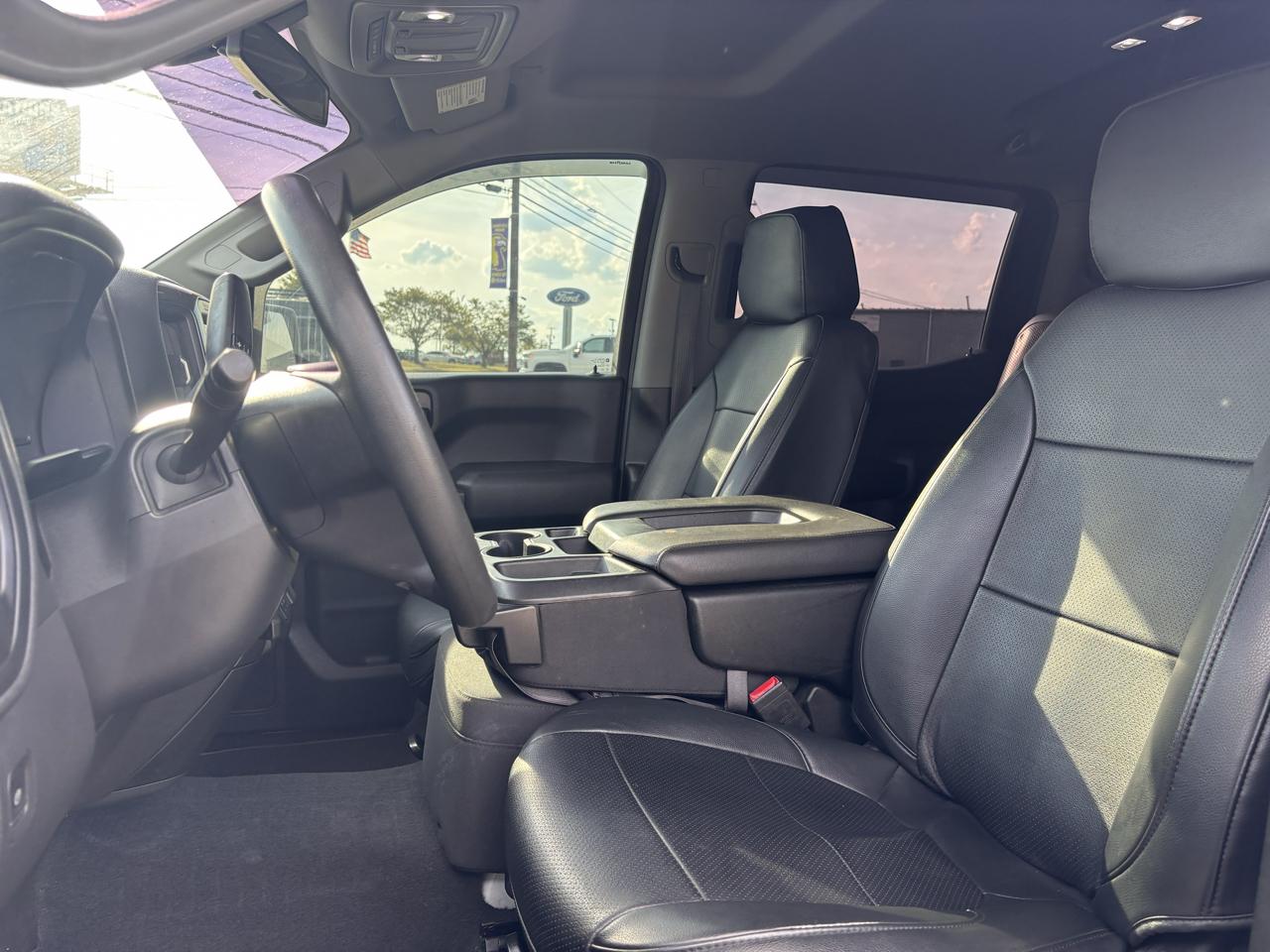 Chevrolet Silverado 1500 2WD Crew Cab 147" Custom 2021
