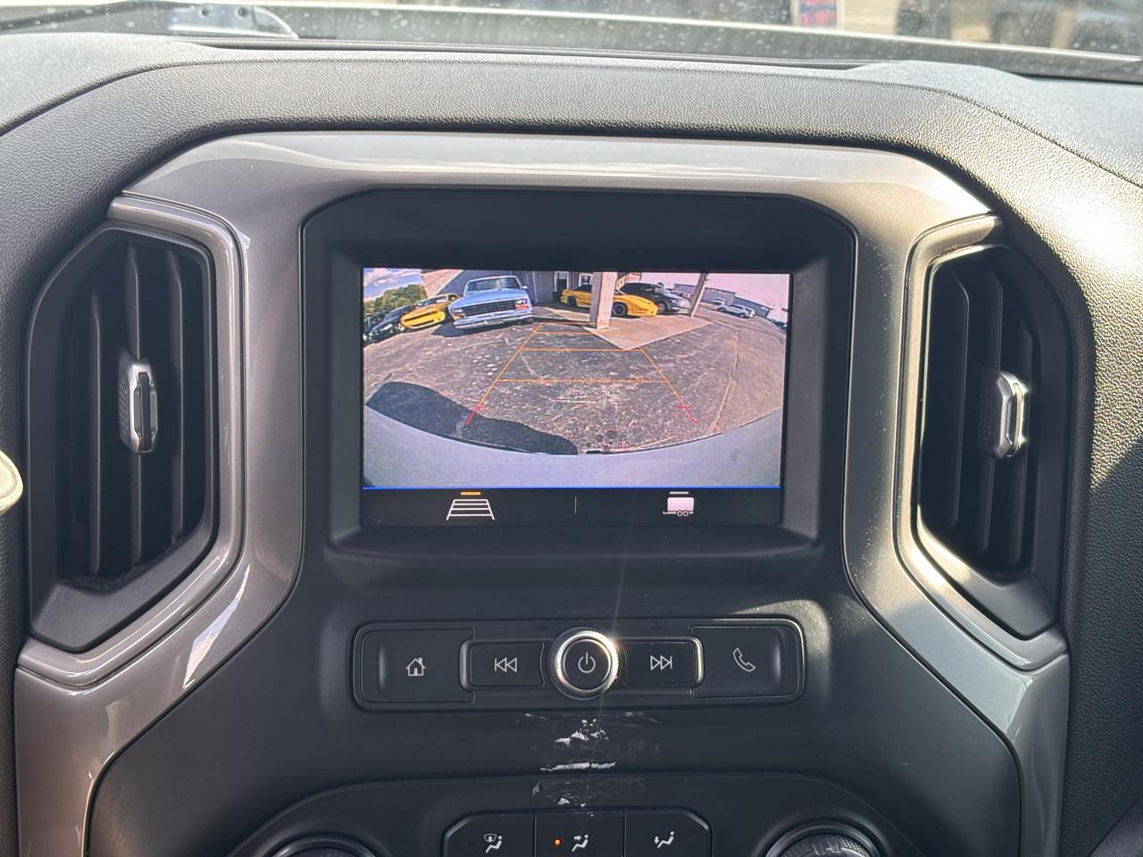 Chevrolet Silverado 1500 2WD Crew Cab 147" Custom 2021