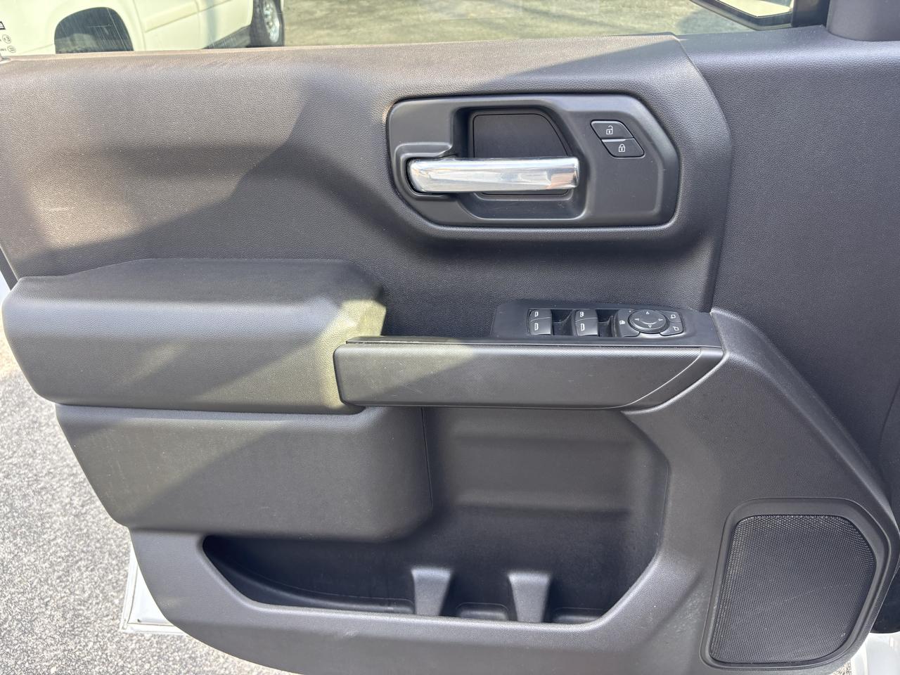 Chevrolet Silverado 1500 2WD Crew Cab 147" Custom 2021
