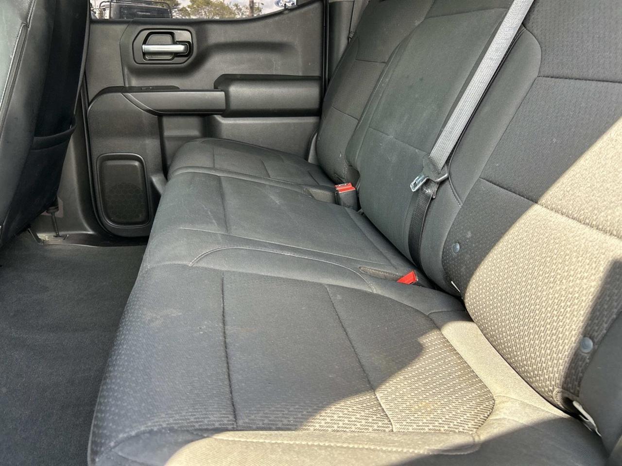 Chevrolet Silverado photo 13
