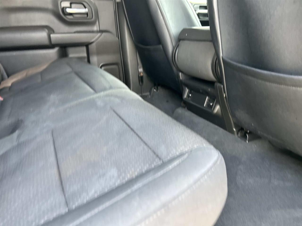 Chevrolet Silverado photo 14