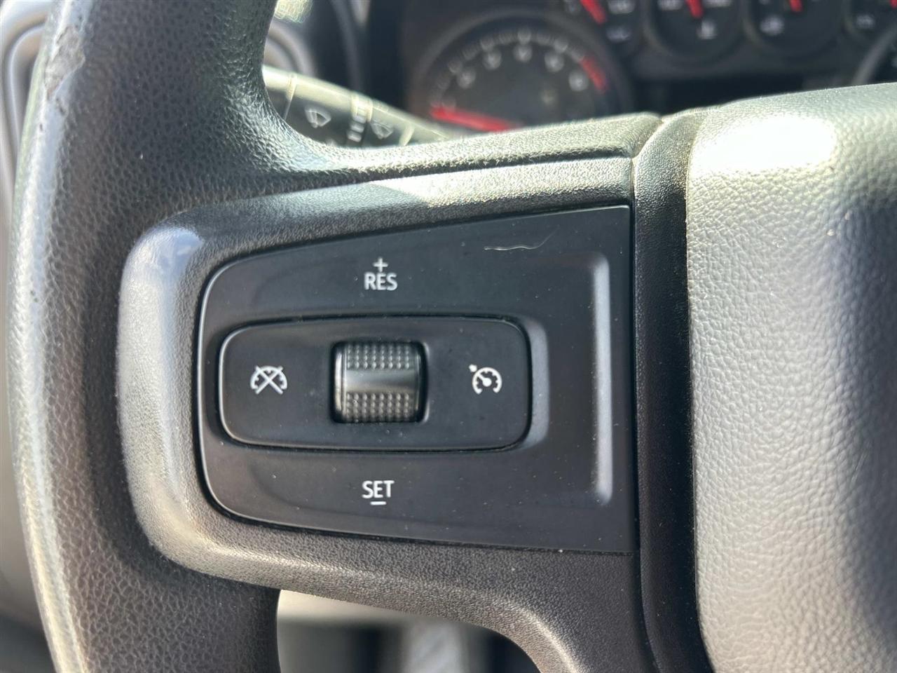 Chevrolet Silverado photo 23