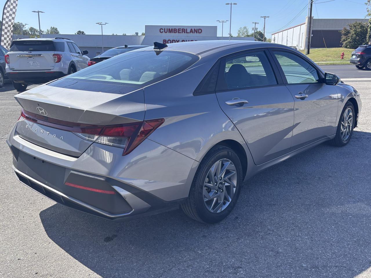 Hyundai Elantra SEL IVT 2024