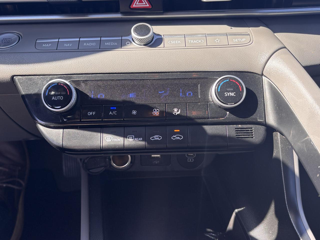 Hyundai Elantra SEL IVT 2024