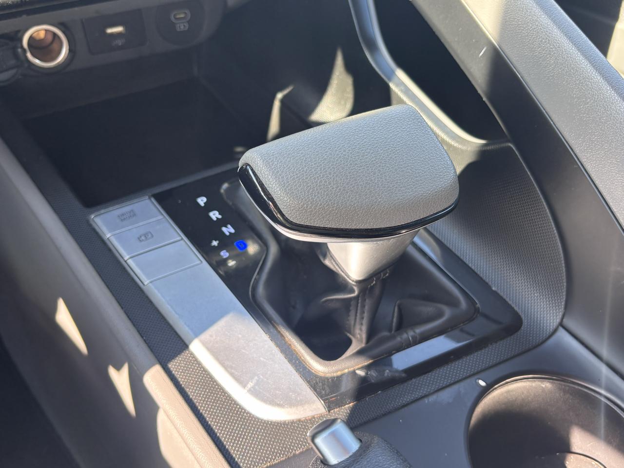 Hyundai Elantra SEL IVT 2024