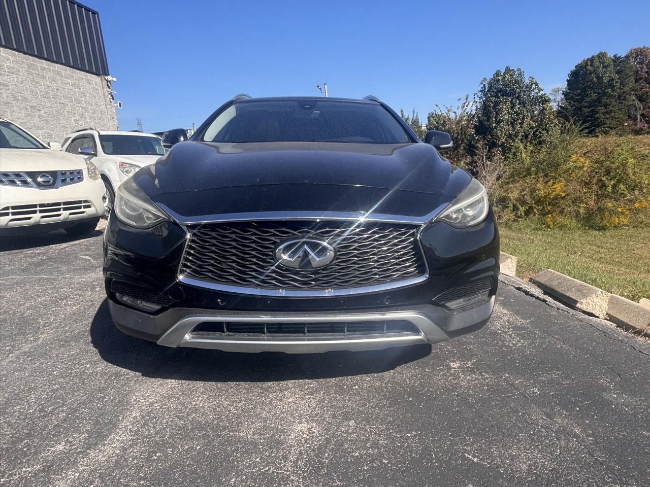 Infiniti QX30 Premium AWD *Ltd Avail* 2017