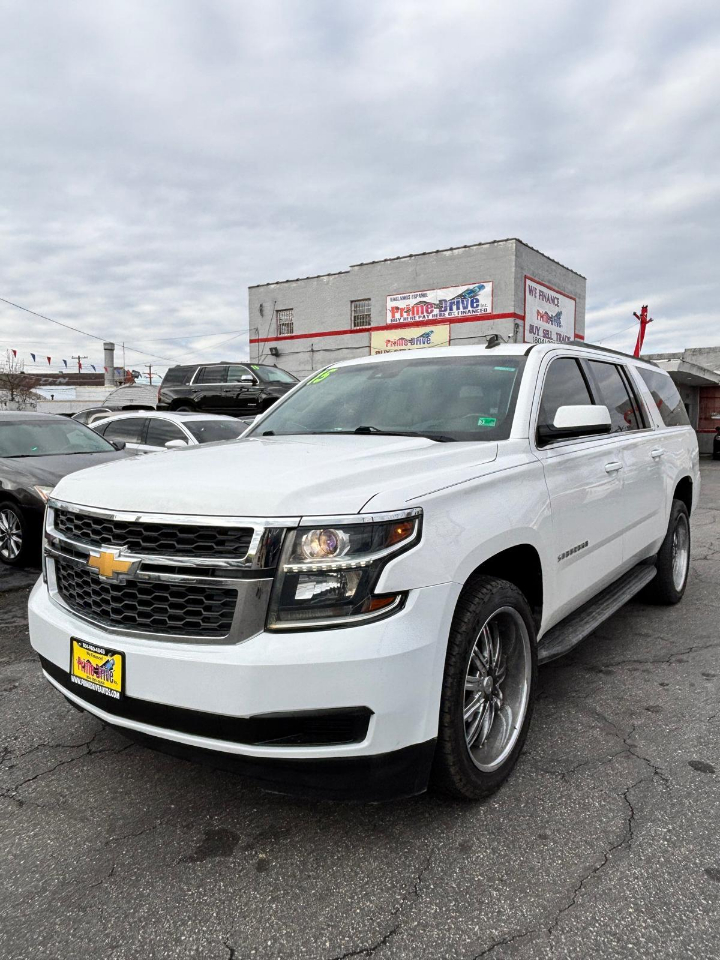 Chevrolet Suburban LS 2WD 2015