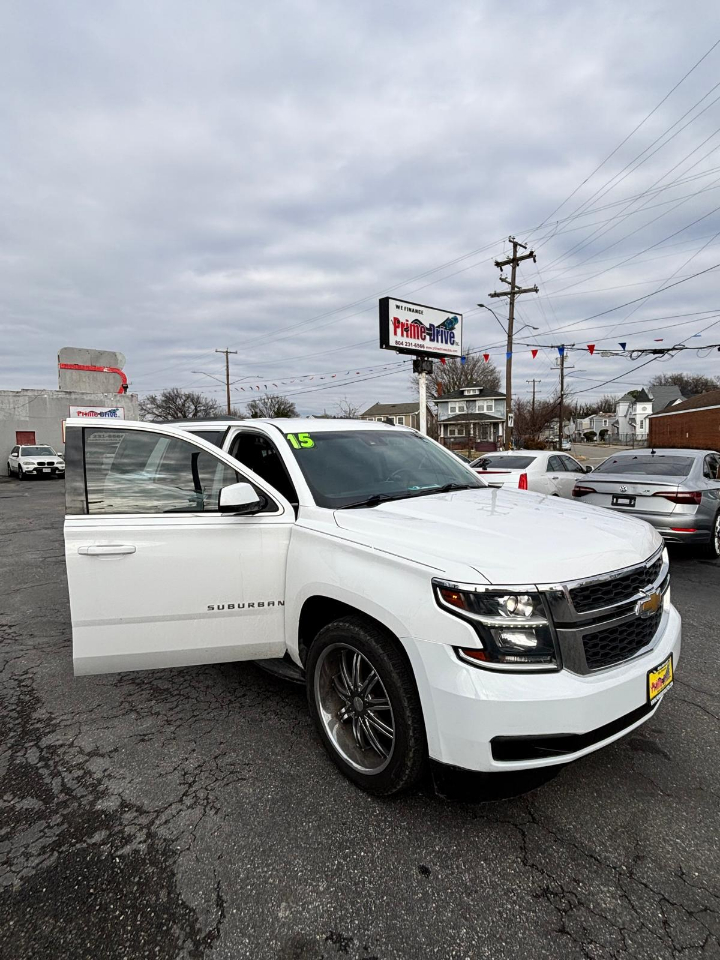 Chevrolet Suburban LS 2WD 2015