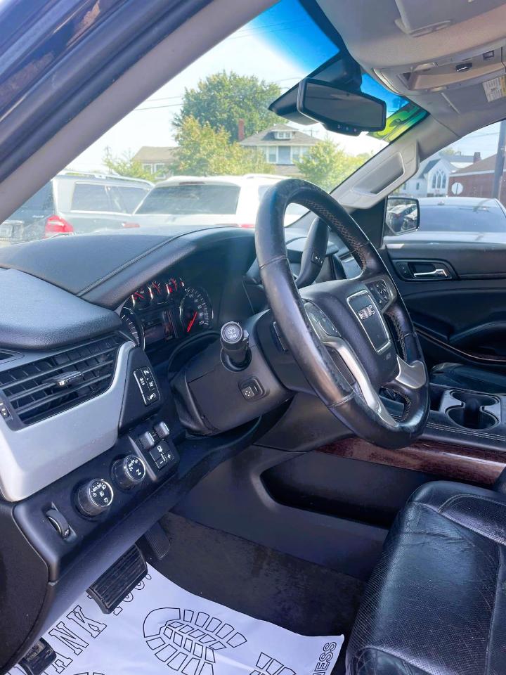 GMC Yukon XL SLT 1/2 Ton 4WD 2015