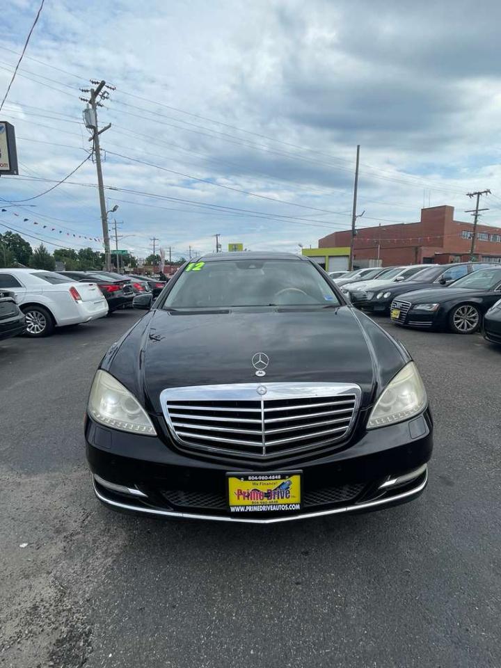 Mercedes-Benz S-Class S550 4-MATIC 2012