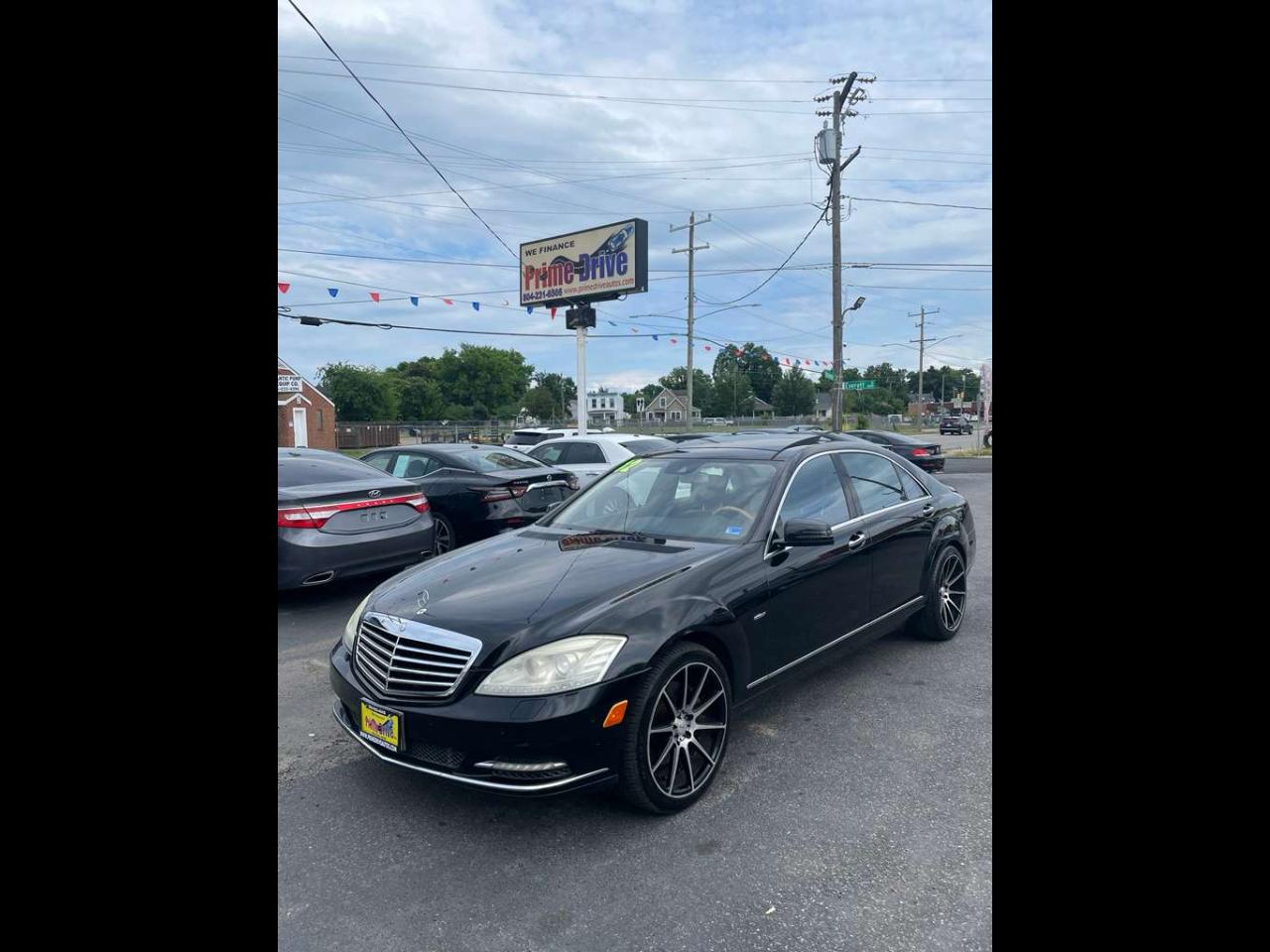 2012 Mercedes-Benz S-Class S550 4-MATIC