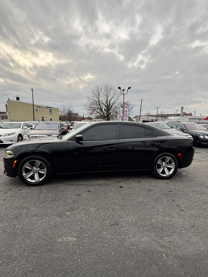 Dodge Charger SE 2015