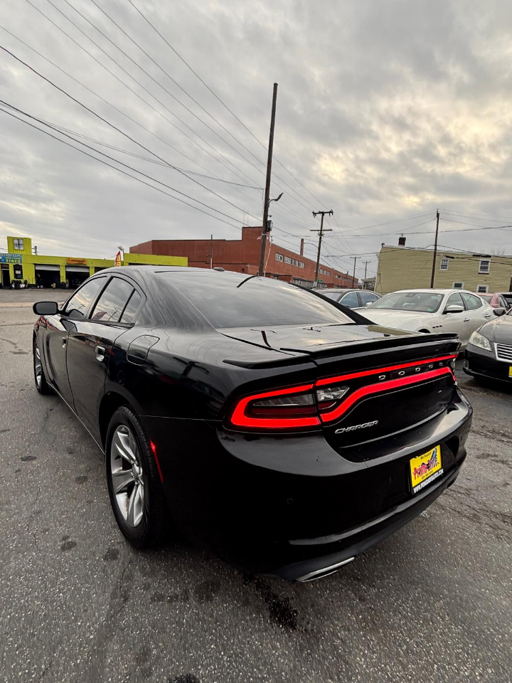 Dodge Charger SE 2015