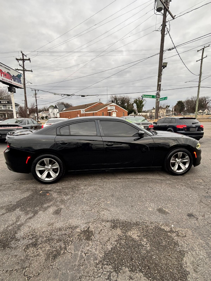 Dodge Charger SE 2015
