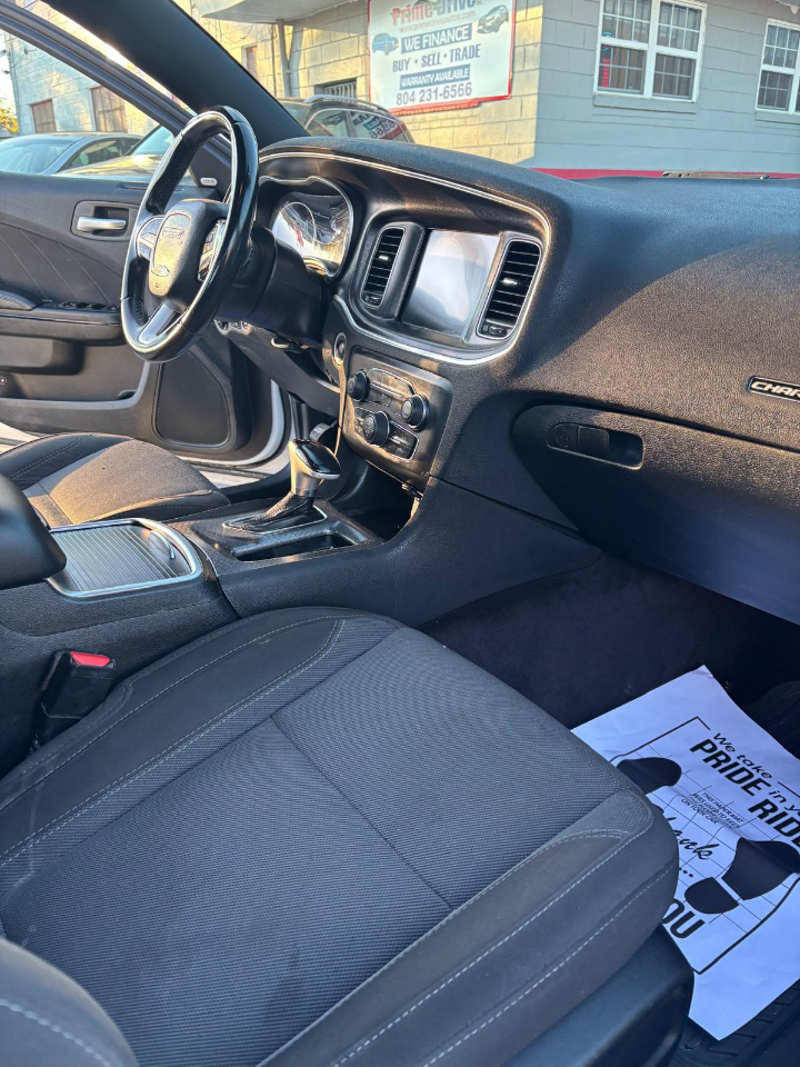 Dodge Charger SXT 2017