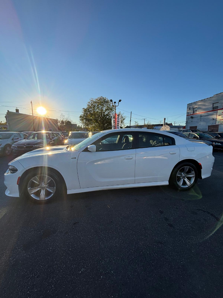 Dodge Charger SXT 2017