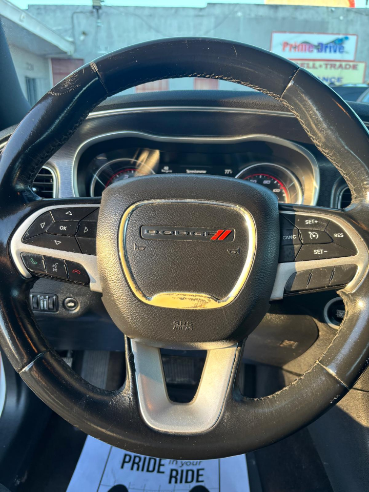 Dodge Charger SXT 2017