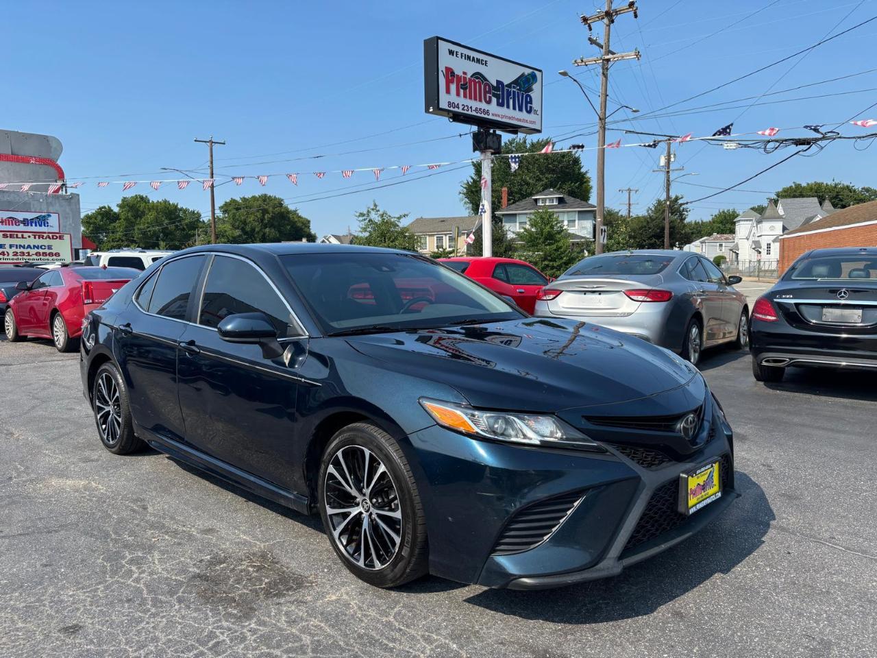 Toyota Camry SE 2020
