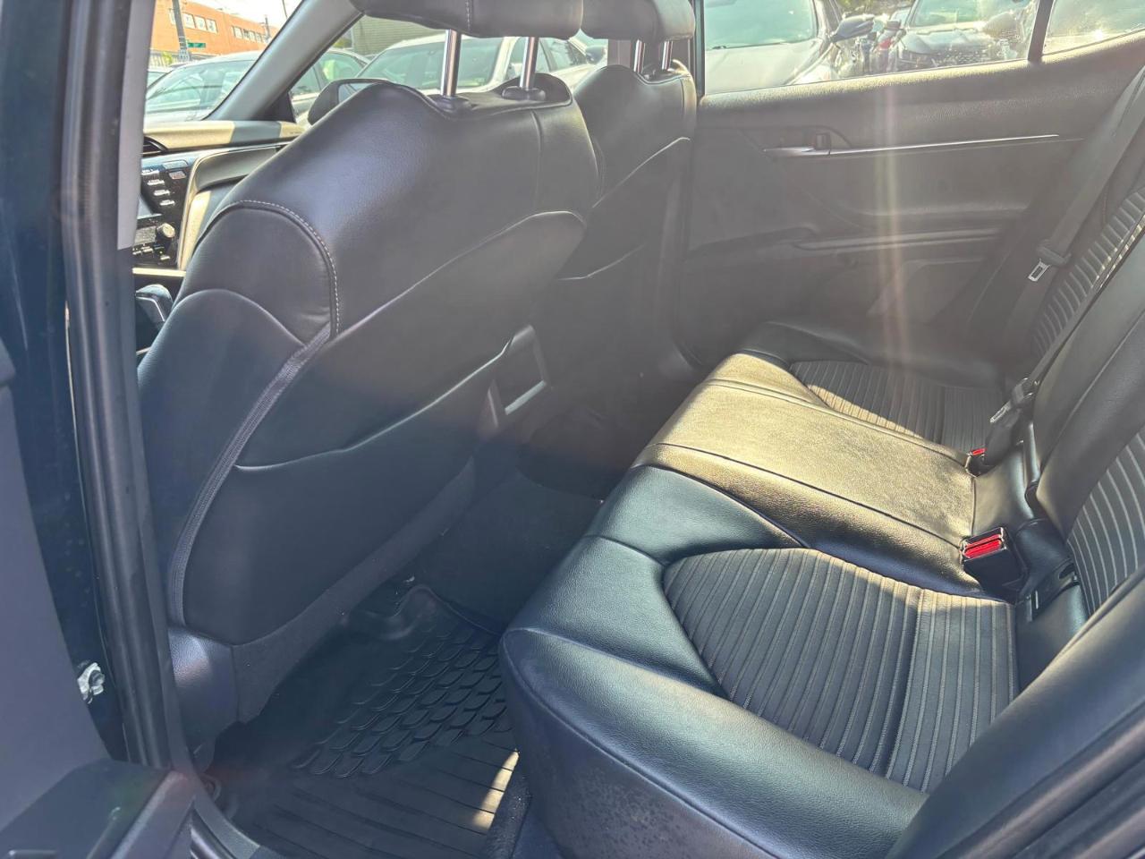 Toyota Camry SE 2020
