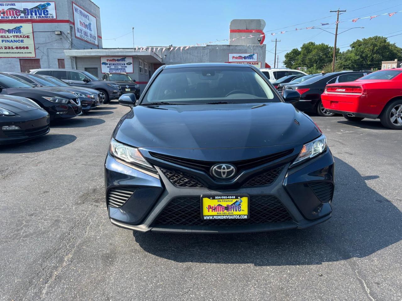 Toyota Camry SE 2020