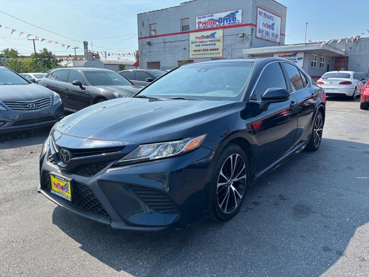 Toyota Camry SE 2020