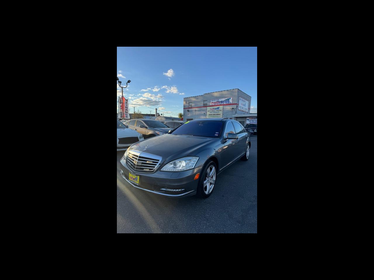 Mercedes-Benz S-Class S550 4-MATIC 2010