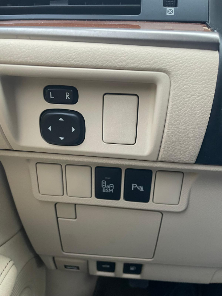 Lexus ES 300h Sedan 2014