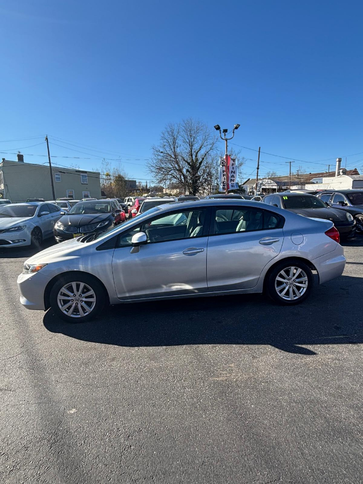 Honda Civic EX Sedan 5-Speed AT 2012