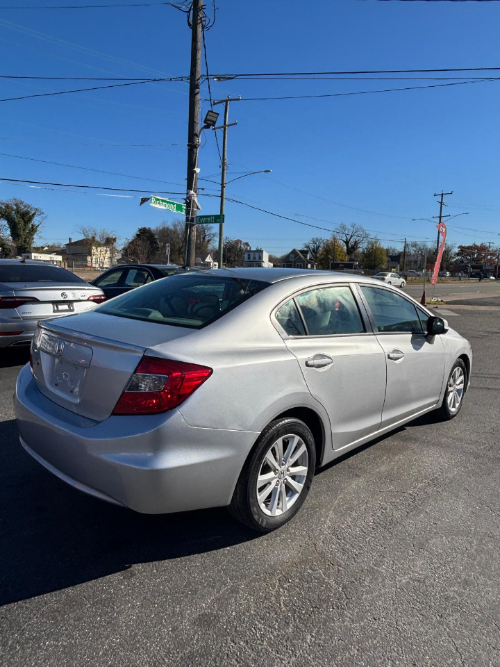 Honda Civic EX Sedan 5-Speed AT 2012