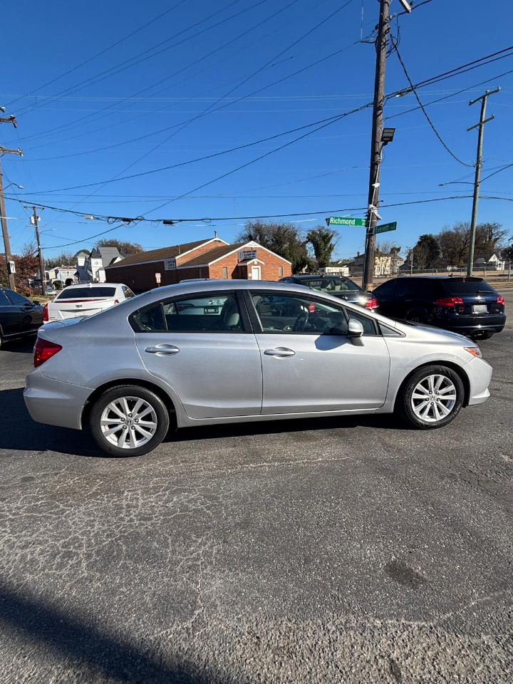 Honda Civic EX Sedan 5-Speed AT 2012