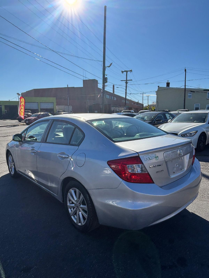 Honda Civic EX Sedan 5-Speed AT 2012