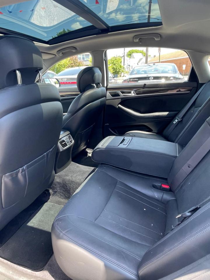 Hyundai Genesis 3.8L 2015