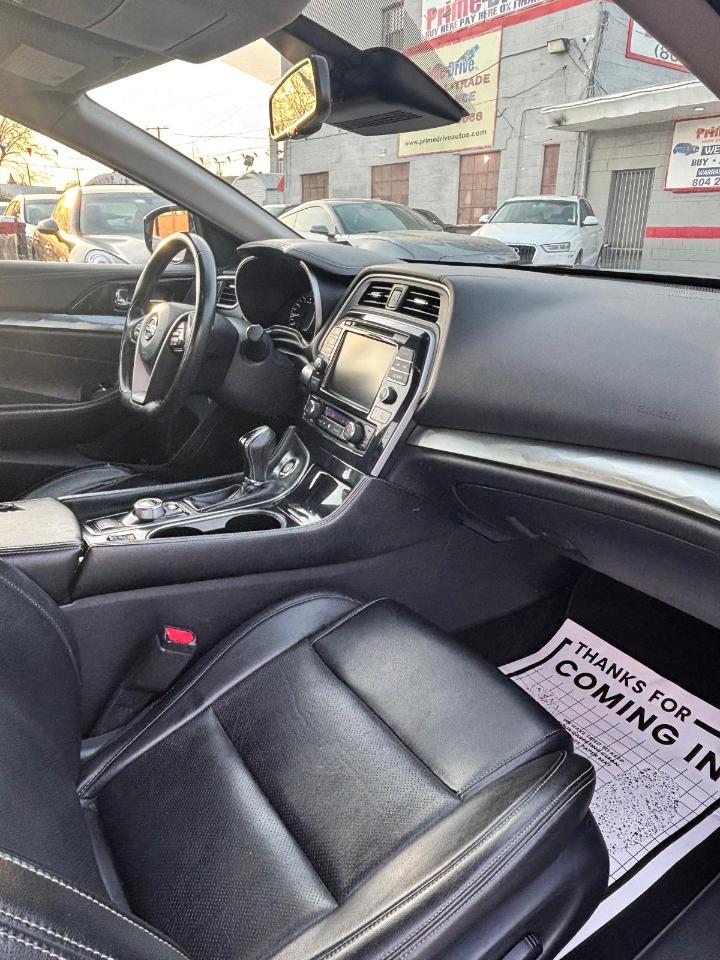 Nissan Maxima 3.5 SV 2020