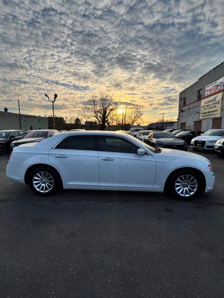 Chrysler 300 RWD 2013