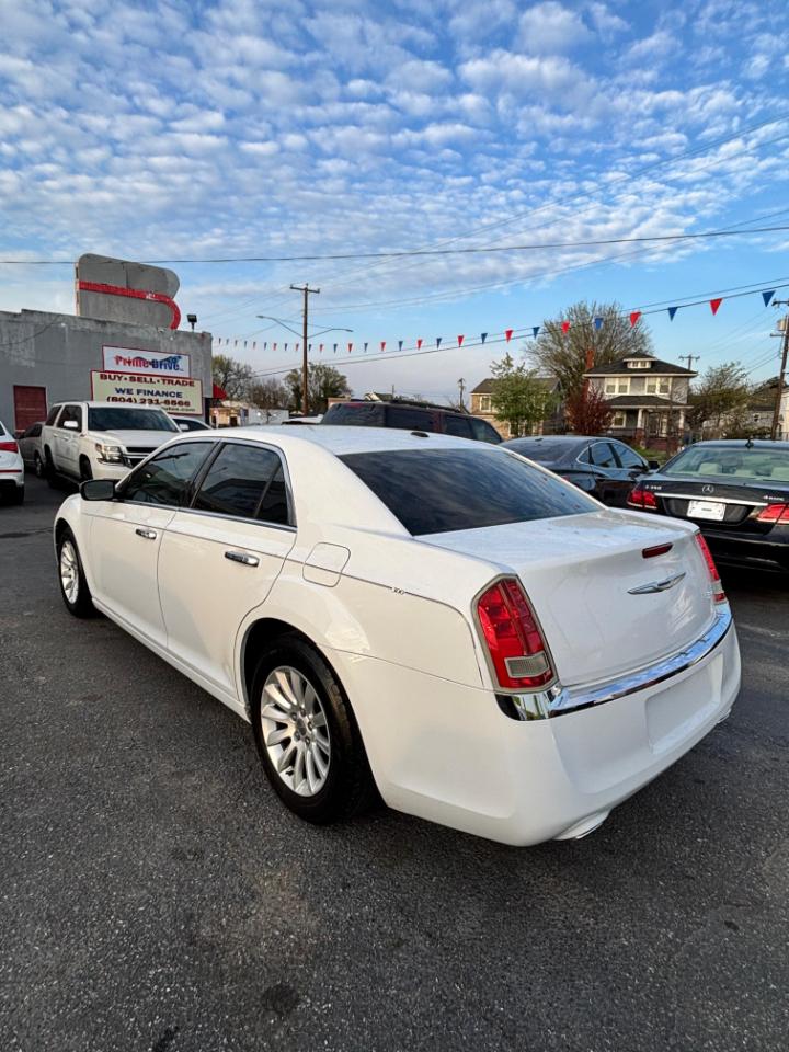 Chrysler 300 RWD 2013